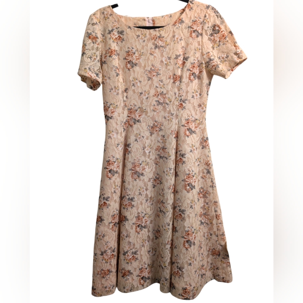 Vintage Lace Dress Peach Floral Vintage Sizing 9AR See Measurements